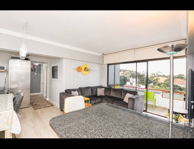 2 BEDROOM APARTMENT FOR SALE IN ESSENWOOD